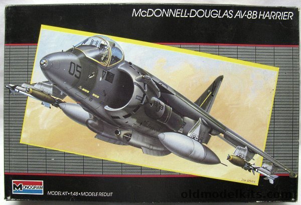 Monogram 1/48 McDonnell-Douglas AV-8B Harrier - US Marines, 5448 plastic model kit